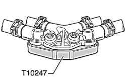 Closing the connection fitting fuel hoses with a protective plate T10247